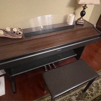 Image of the piano used for the fourth object 